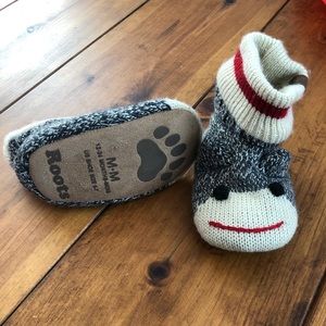 Roots slippers